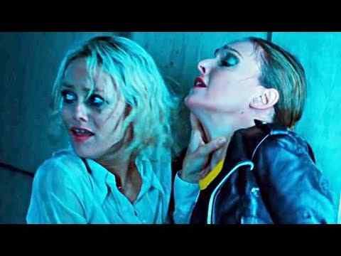 Un couteau dans le coeur - trailer