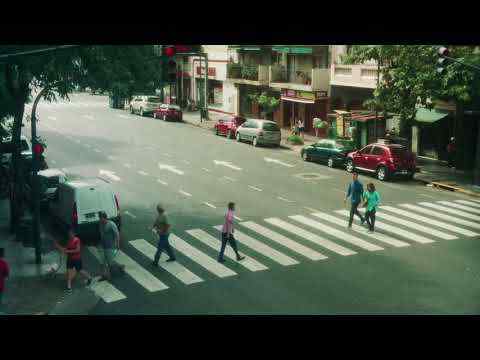 Familia sumergida - trailer
