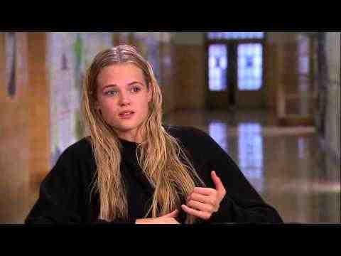 Carrie - Gabriella Wilde Interview