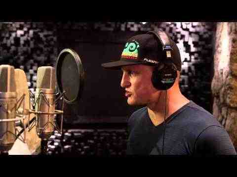 Free Birds - Behind the Scenes Voice Acting Woody Harrelson